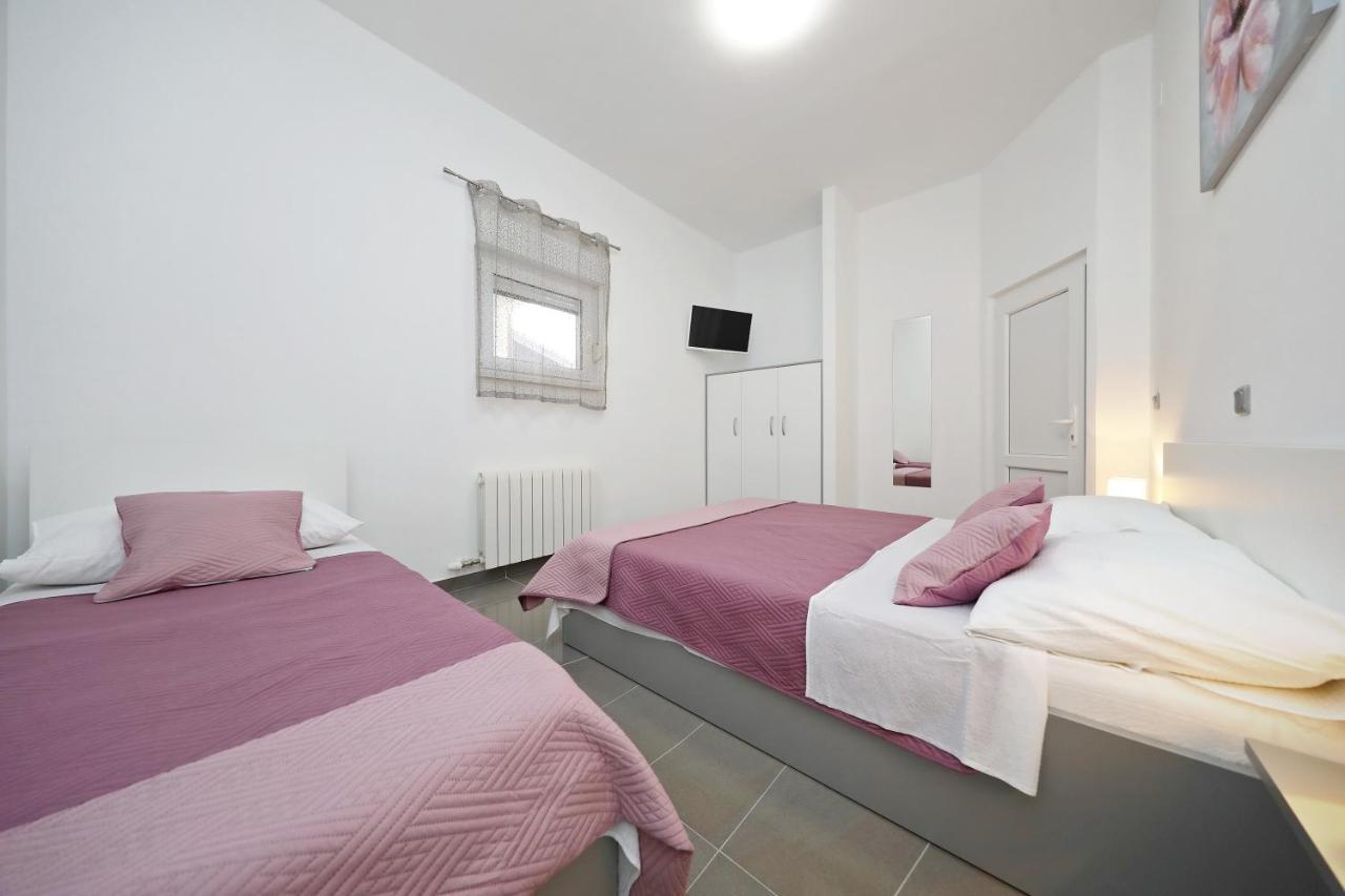 Apartmani Rudi Vir Exteriér fotografie
