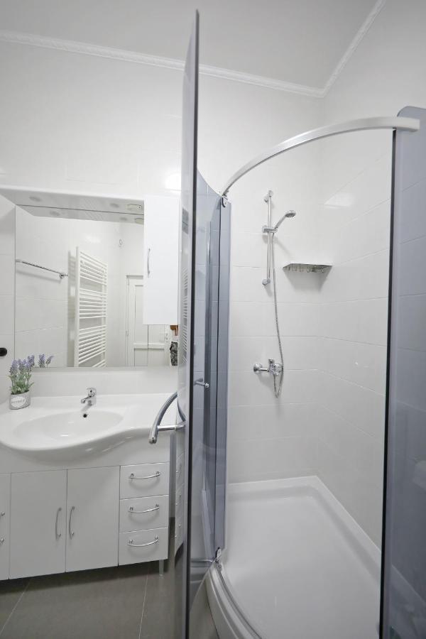 Apartmani Rudi Vir Exteriér fotografie